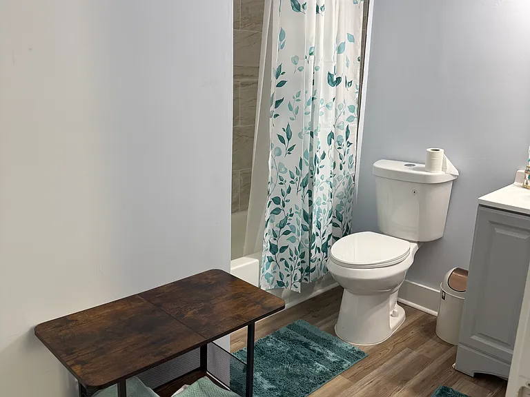735 Kent St — Photo 12