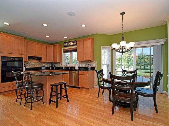4th image of 4027 Hickory Woods Dr