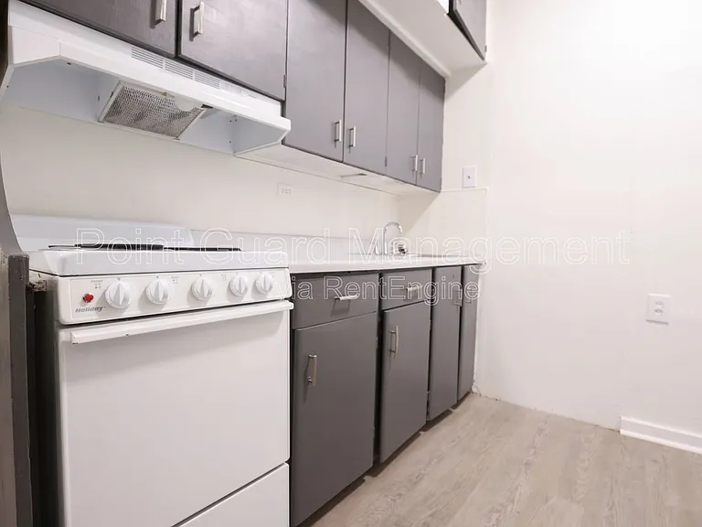 102 N 38th Ave #3 — Photo 5