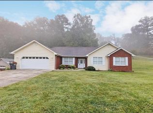 433 Rosewood Ln, Kingsport, TN 37664