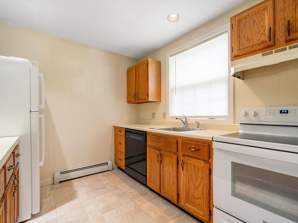 1465 Hooksett Road UNIT 268 Sussex, Hooksett, NH 03106 | Zillow