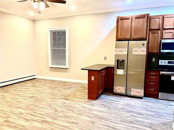 5th image of 26 Courtland St #2L