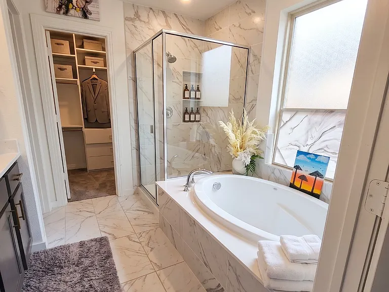 3915 Spencer Ln — Photo 6