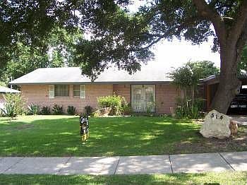 1st image of 514 Cobble Dr