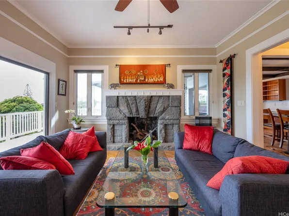 2626 Hillside Ave, Honolulu, HI 96822