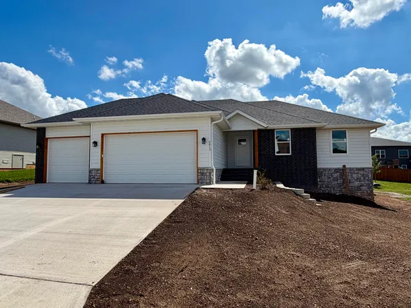 2612 W Pigeon Drive, Ozark, MO 65721