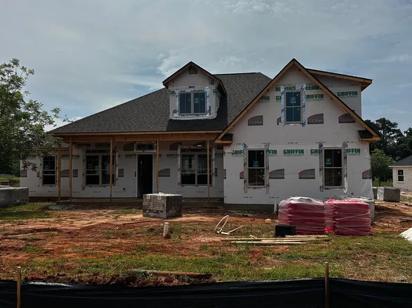 8 Pleasant Oaks Dr, Perry, GA 31069