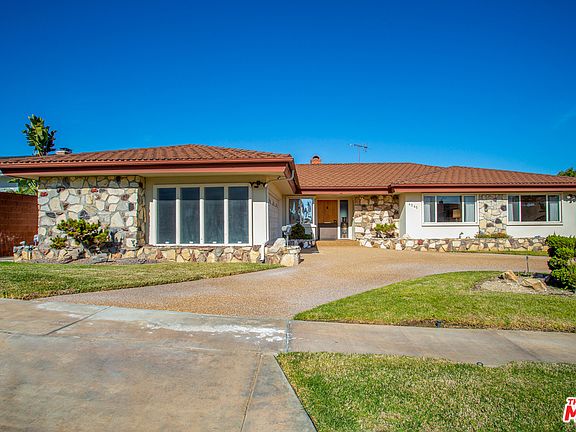 2nd image of 4245 Olympiad Dr