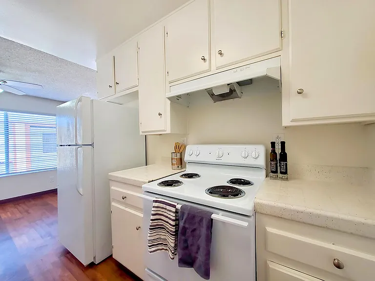 Greentree Apartments — Photo 57