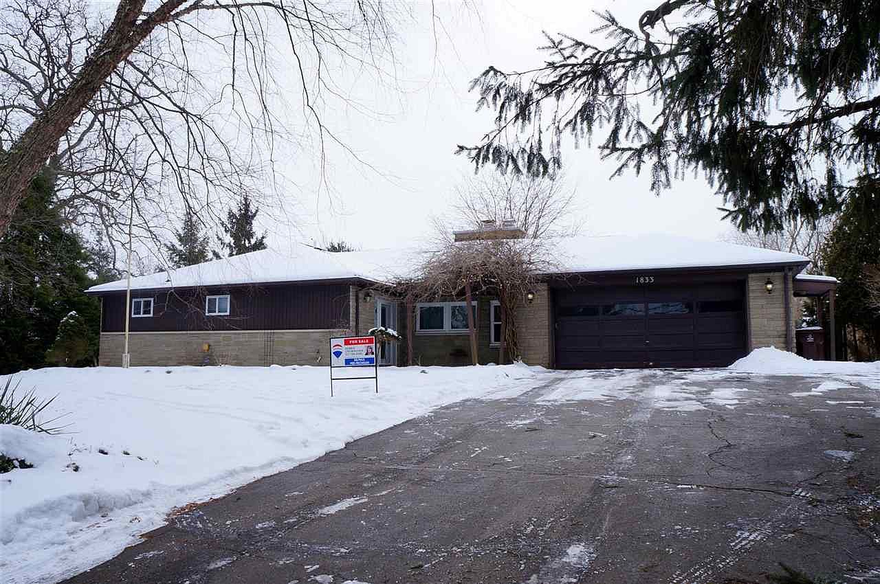 1833 Badgley Rd, Jackson, MI 49203 Zillow