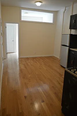 Rented by CoSo Apartments | media 30