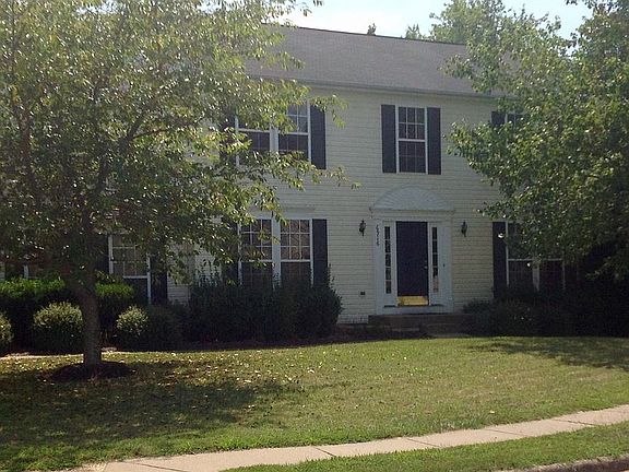 3rd image of 6916 Yeoman Ct