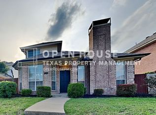 1730 Creekbend Dr, Lewisville, TX 75067