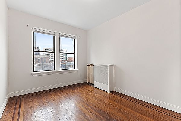 2nd image of 30-90 23rd St Unit 2