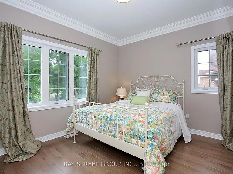 1 Webb St — Photo 17