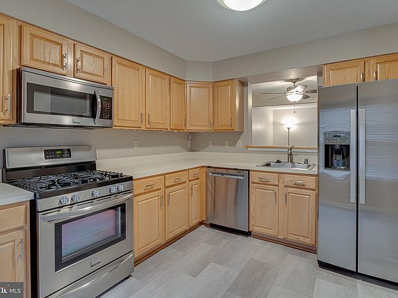 2nd image of 5649 Tessie Ct