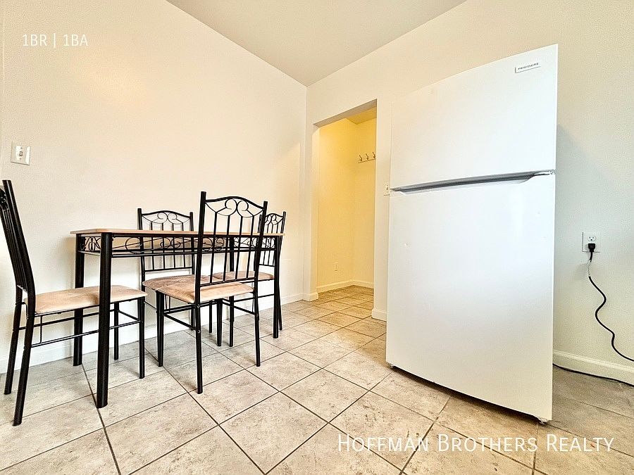 1st image of 1342 W 39th St #A