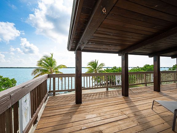5th image of 2131 Coral Way