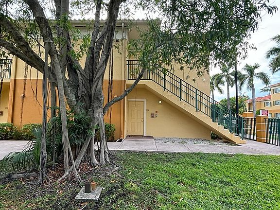 3rd image of 7240 NW 114th Ave APT 103