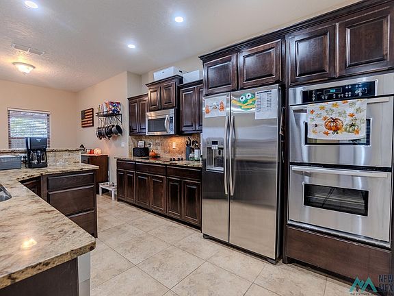 4th image of 2400 Flagstone Dr