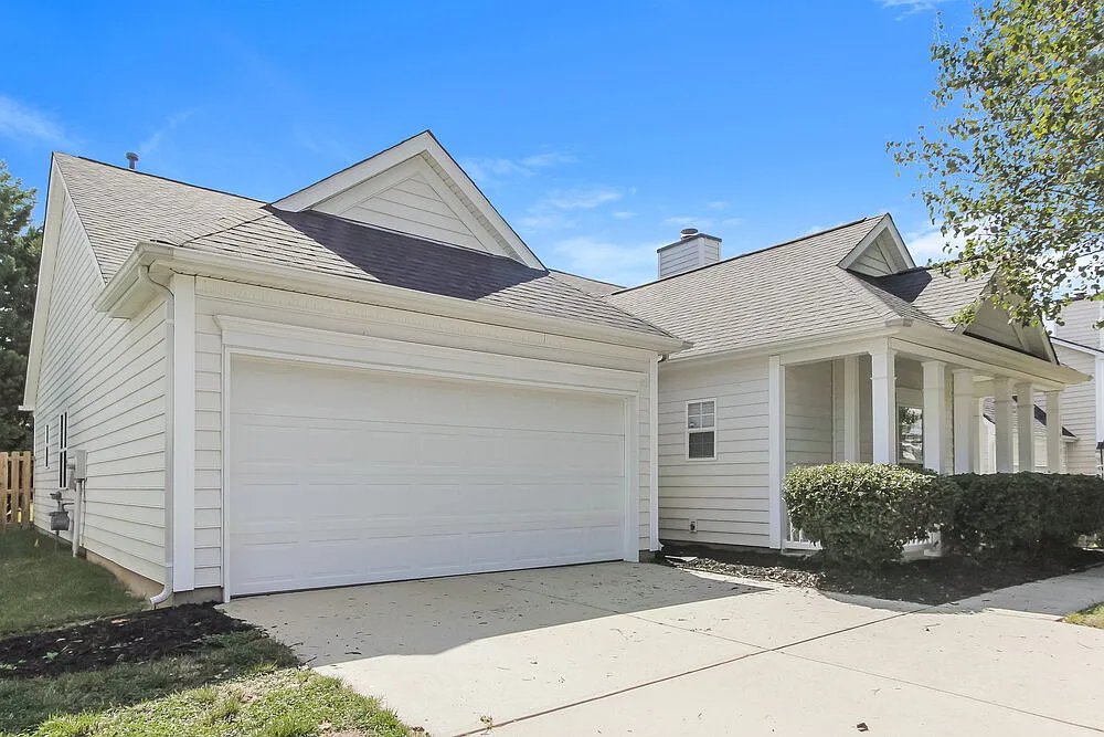 3 bed, 2.0 bath, 1630 sqft, $2,360 — Photo 4