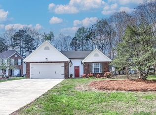 215 Forest Pond Rd, Kannapolis, NC 28083
