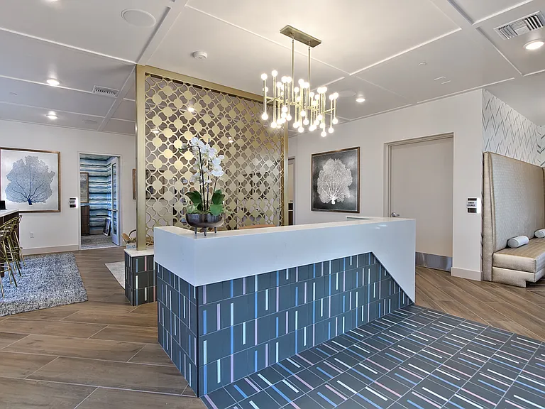 Jade Apartments — Photo 16
