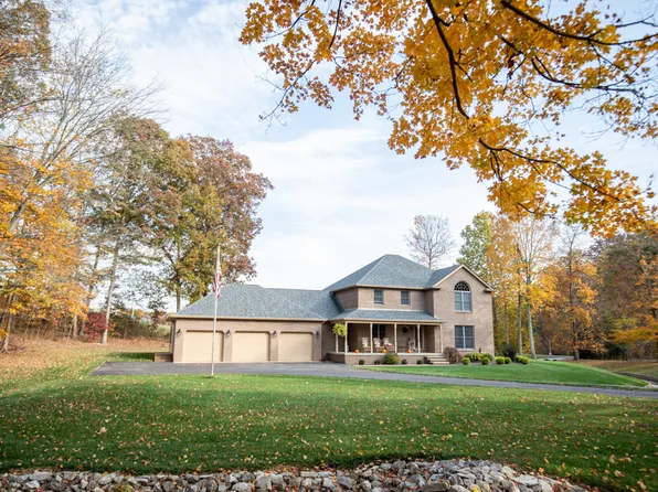 700 Woodfield Ct, North Vernon, IN 47265