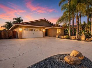 30205 Channel Way Dr, Canyon Lake, CA 92587