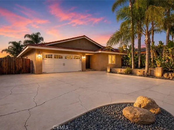 30205 Channel Way Dr, Canyon Lake, CA 92587