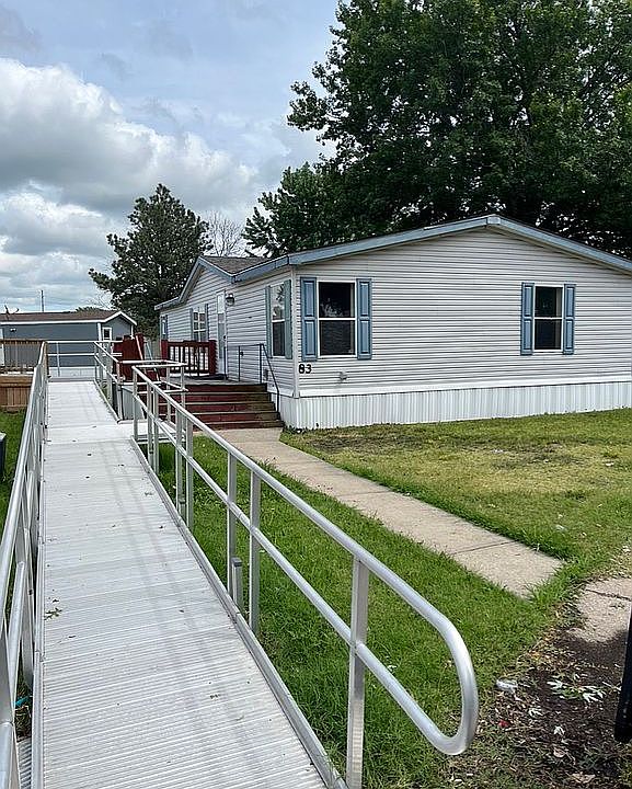 Accessibilty ramp included.
