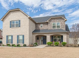2914 Saint Andrews Dr, Murfreesboro, TN 37128