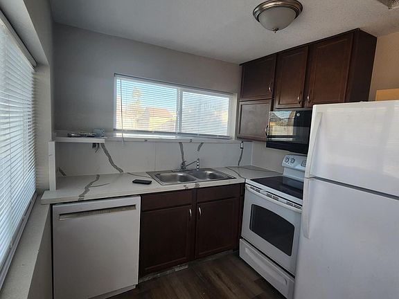 4th image of 420 N Lincoln Ave #C