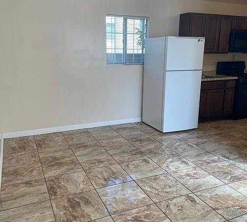 4th image of 8725 Yorktown Ave