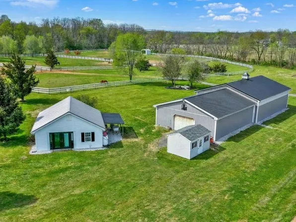 1130 W Trindle Rd, Mechanicsburg, PA 17050