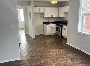 3008 E Cheltenham Pl, Chicago, IL 60649