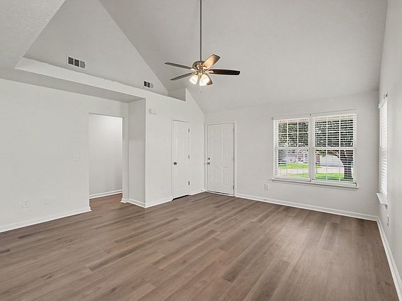 4th image of 1109 Benton Mason Dr