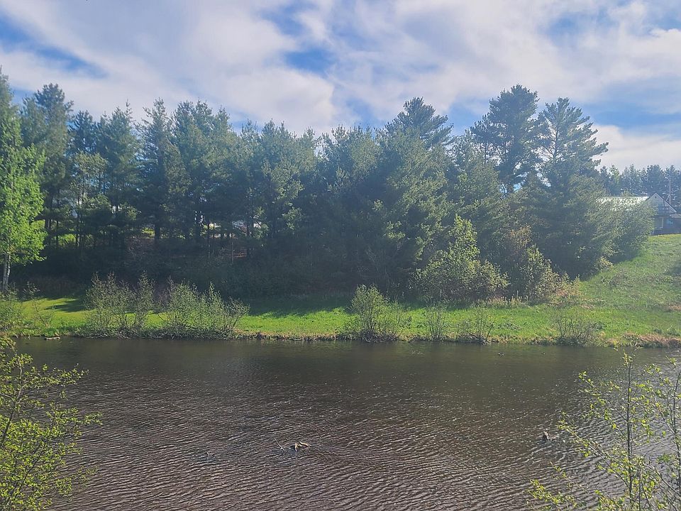 1st image of 60 Pondview Street