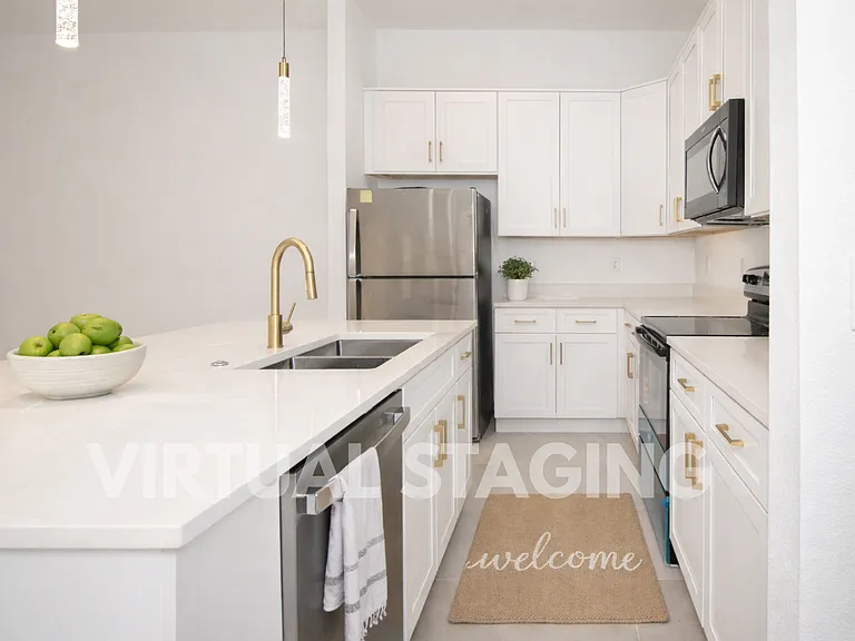 618 N Duss St #1 — Photo 5