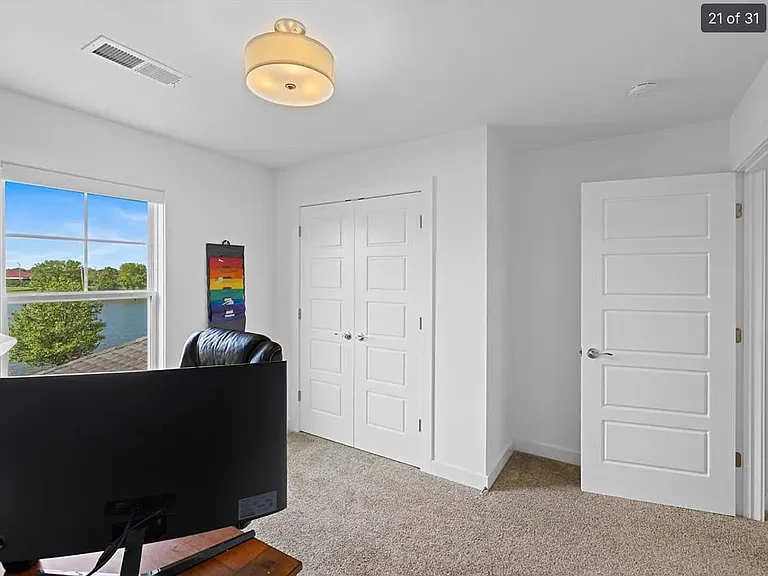 2460 Krauss Ct — Photo 5