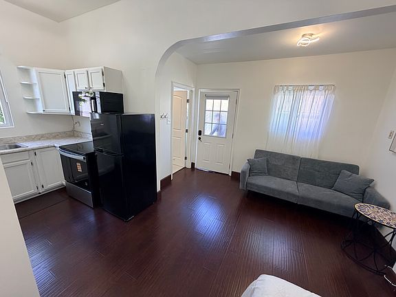 2nd image of 1129 W 24th St #1