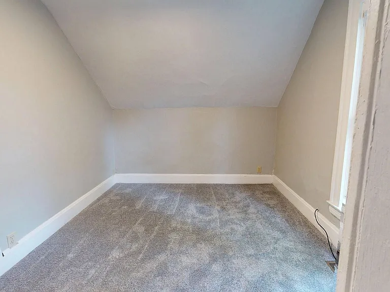 2053 W 95th St — Photo 37