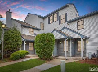 1605 Woodbridge Commons Way, Iselin, NJ 08830