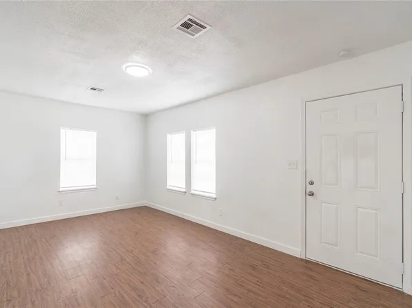 3501 NW 26th St, Oklahoma City, OK 73107