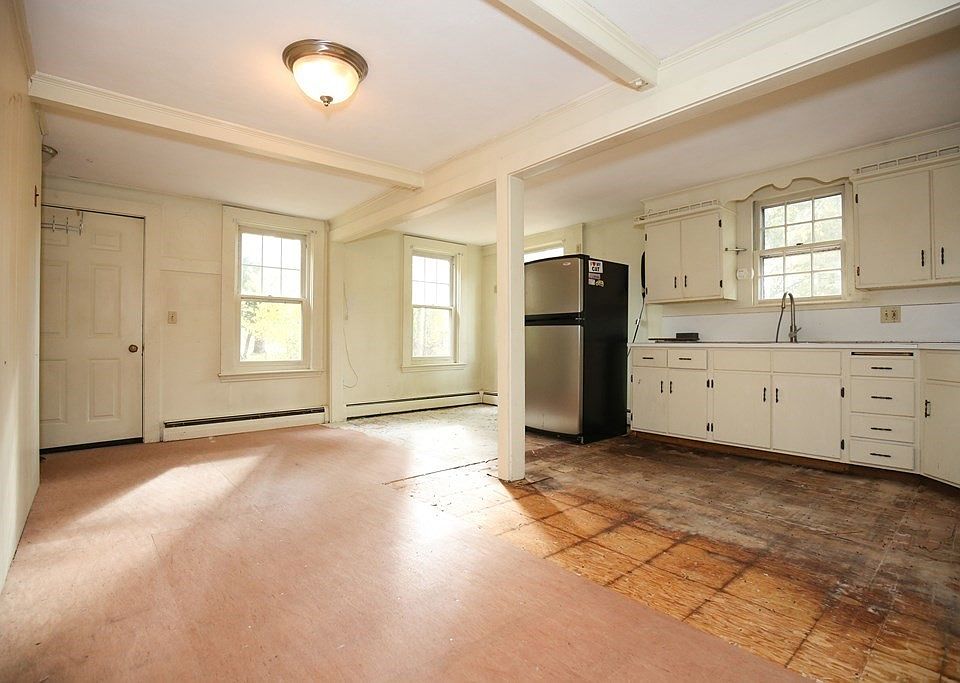 22 Pond St, Boxford, MA 01921 Zillow