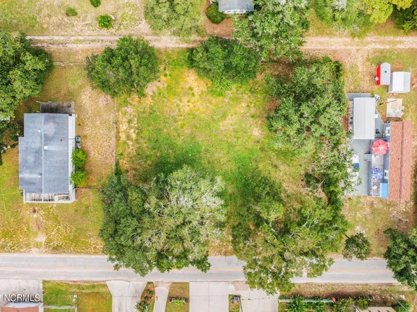 396/400 Lockwood Folly Road SE, Bolivia, NC 28422