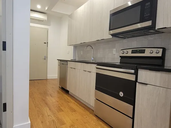 1068 Putman Avenue image 1 of 5