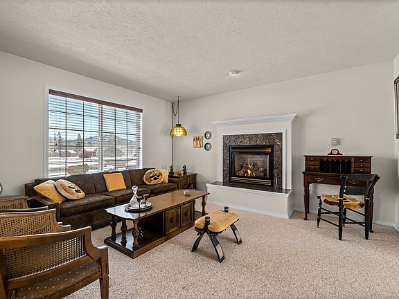 4th image of 170 Aspen Loop