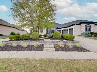 4638 Waters Edge Way, Greenwood, IN