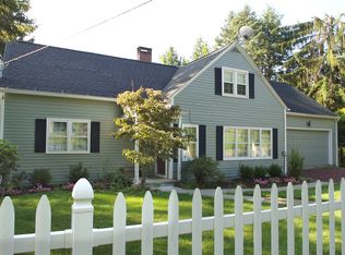 1420 N Abington Rd, Waverly Township, PA 18414
